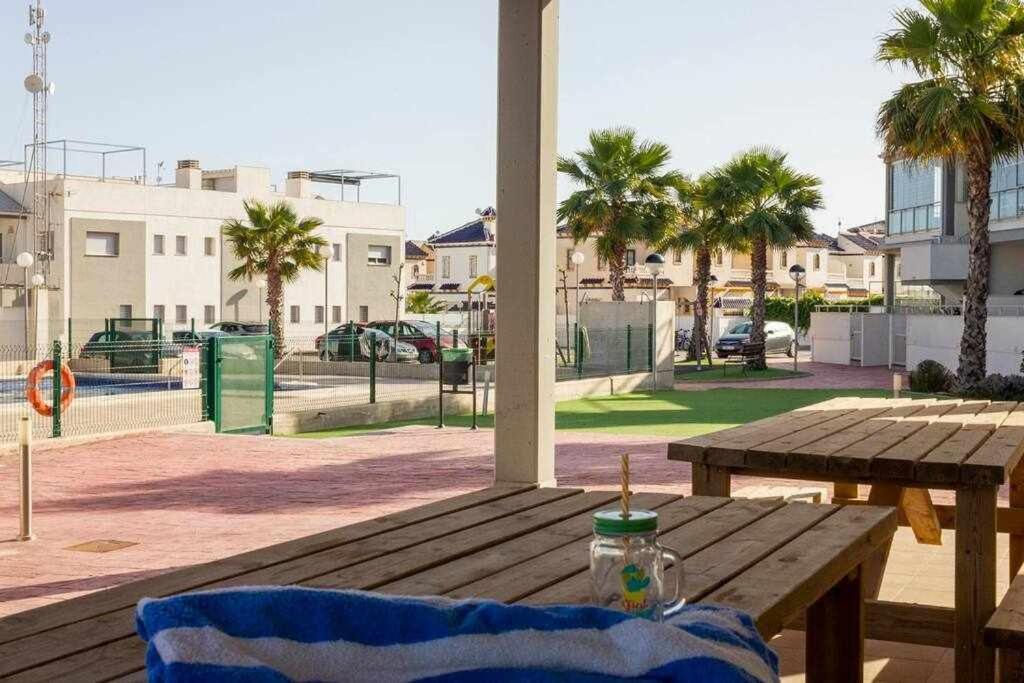 Bungalow Pink Garden Orihuela Zewnętrze zdjęcie